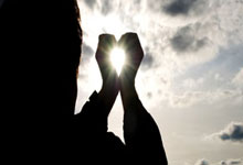 多多28：尼科-威廉斯：佩德里仿佛后脑勺长了眼睛.